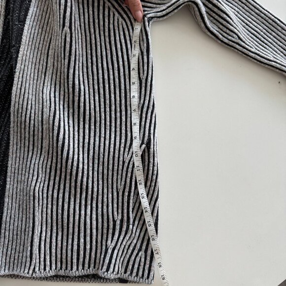 lululemon Cotton-Cashmere Blend Sweater Wrap Grey/ white Size 8 - Picture 7 of 8